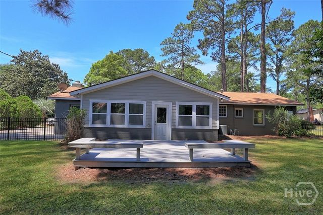 26 Sapelo Road, Savannah, GA 31410