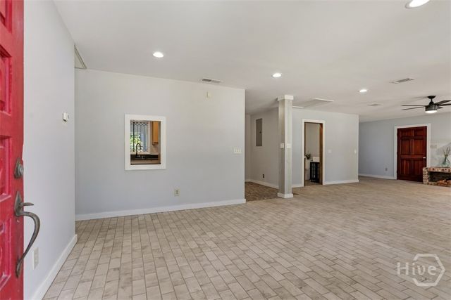 26 Sapelo Road, Savannah, GA 31410