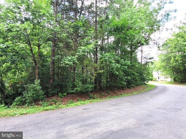 400 BATTLEFIELD RD, Locust Grove, VA 22508