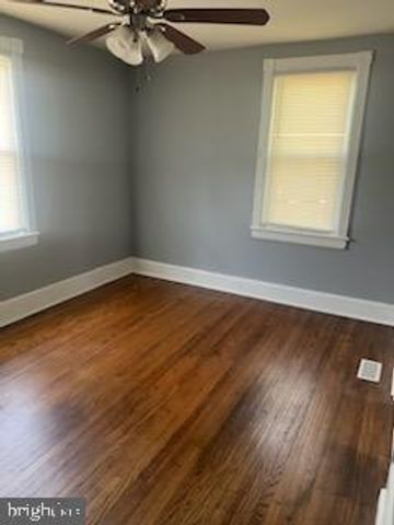 141 W CHURCH ST, Blackwood, NJ 08012