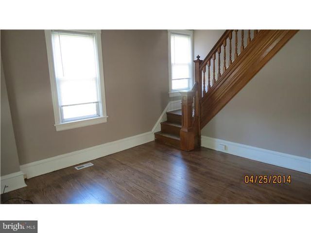 141 W CHURCH ST, Blackwood, NJ 08012