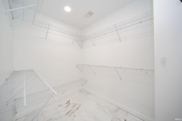 1909 W 600 S Road, Muncie, IN 47302