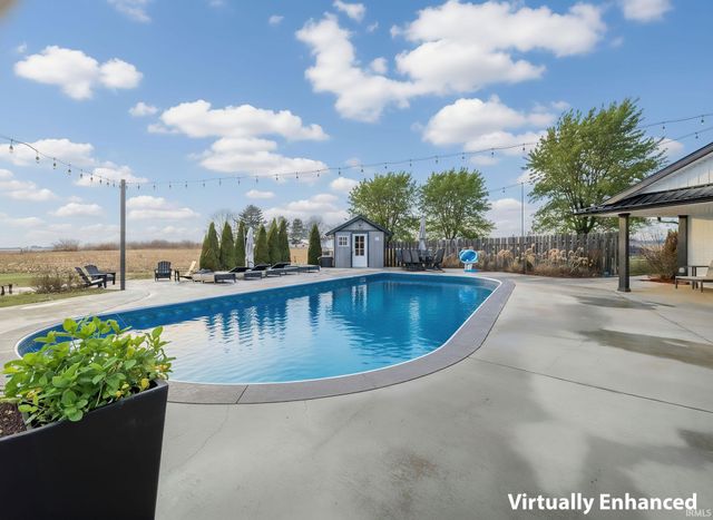 1909 W 600 S Road, Muncie, IN 47302