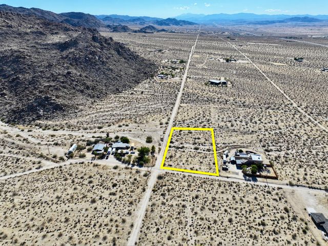 227 Sullivan Road, 29 Palms, CA 92277