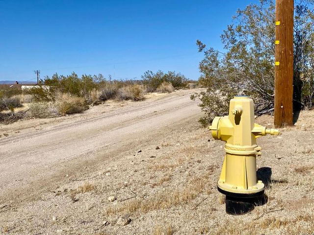 227 Sullivan Road, 29 Palms, CA 92277