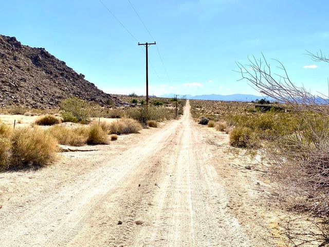 227 Sullivan Road, 29 Palms, CA 92277