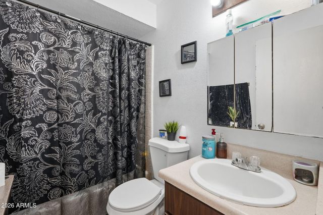 1415 N PLEASANT Drive, Chandler, AZ 85225