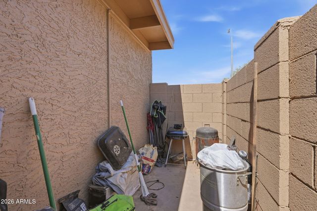 1415 N PLEASANT Drive, Chandler, AZ 85225