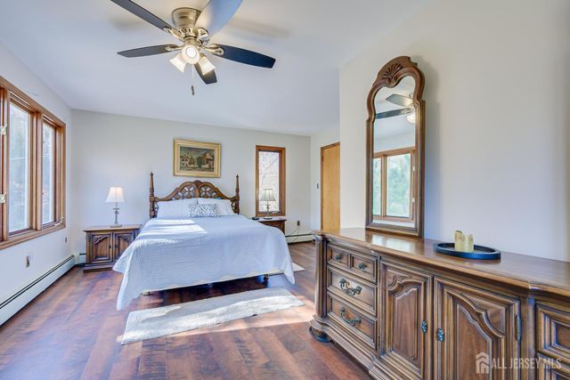 16 Skytop Road, Lebanon Twp, NJ 07853
