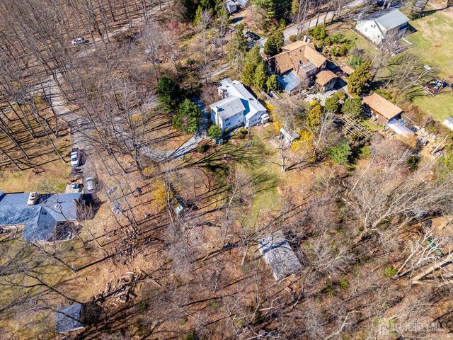 16 Skytop Road, Lebanon Twp, NJ 07853