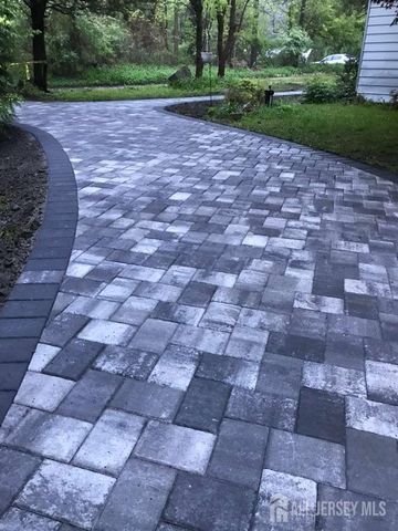16 Skytop Road, Lebanon Twp, NJ 07853
