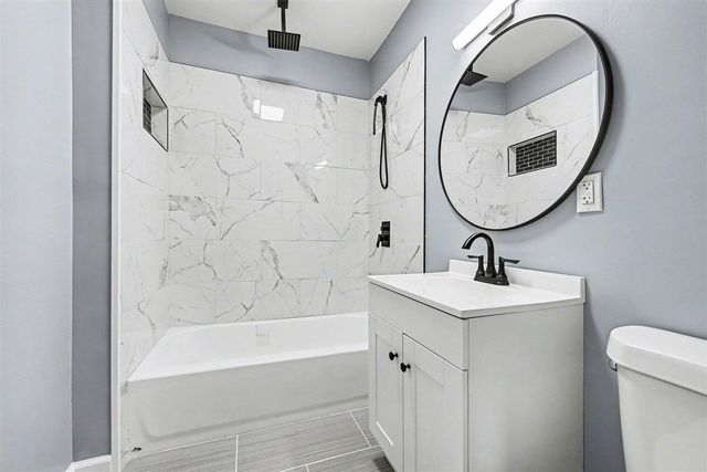 1215 Palmer Avenue, Kalamazoo, MI 49001