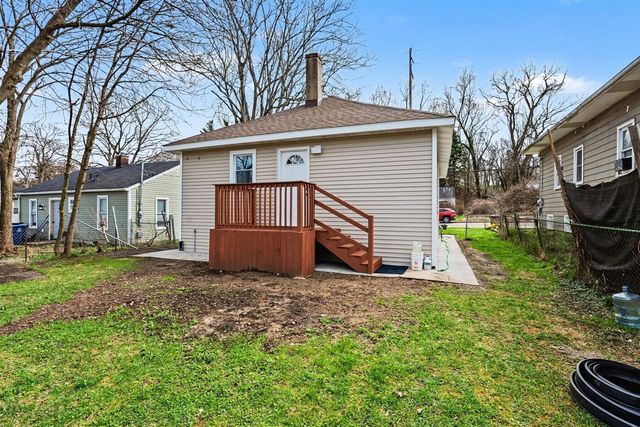 1215 Palmer Avenue, Kalamazoo, MI 49001