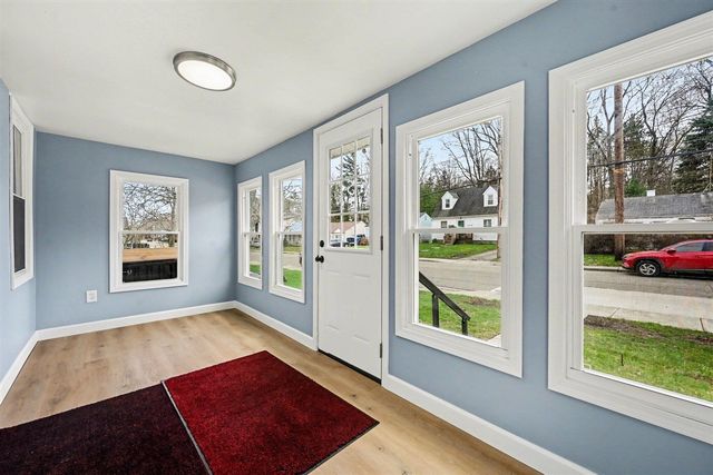 1215 Palmer Avenue, Kalamazoo, MI 49001