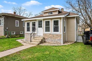 1215 Palmer Avenue, Kalamazoo, MI 49001