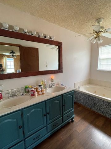 11367 Old Highway 10, Ola, AR 72853