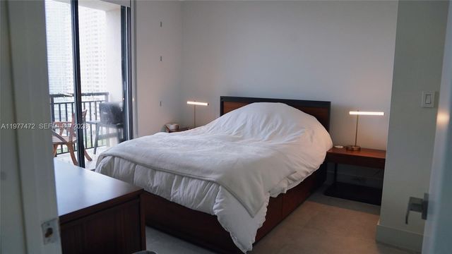 540 Brickell Key Dr 1711, Miami, FL 33131