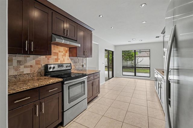 10906 AUTUMN OAK PLACE, Tampa, FL 33618