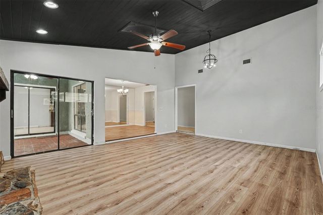 10906 AUTUMN OAK PLACE, Tampa, FL 33618