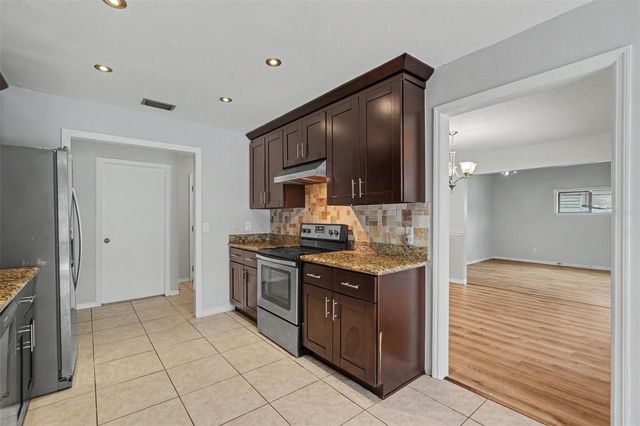 10906 AUTUMN OAK PLACE, Tampa, FL 33618