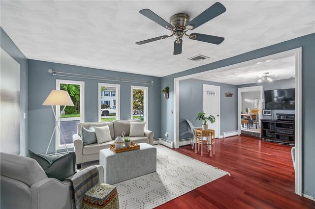 32 Ridge Road, Bristol, RI 02809
