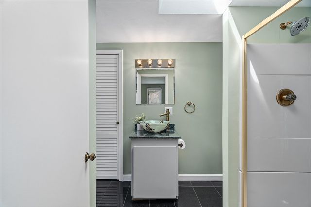 32 Ridge Road, Bristol, RI 02809