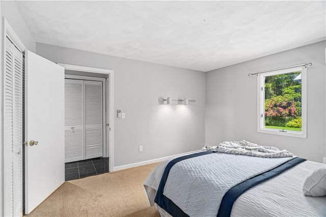 32 Ridge Road, Bristol, RI 02809