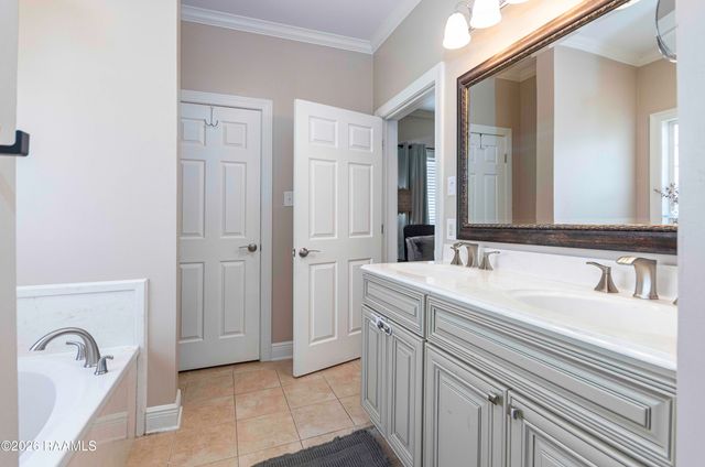 1402 Breaux Road, Lafayette, LA 70506