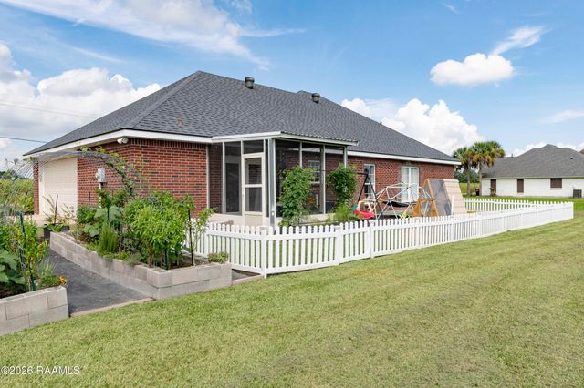1402 Breaux Road, Lafayette, LA 70506