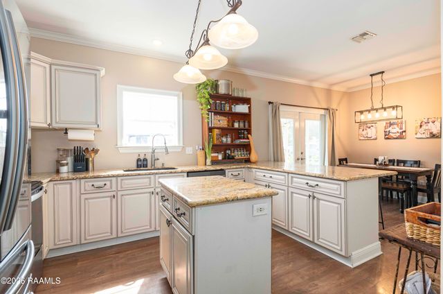 1402 Breaux Road, Lafayette, LA 70506