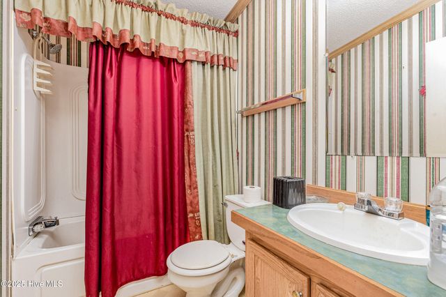 7472 Edwards Road, Castalia, NC 27816