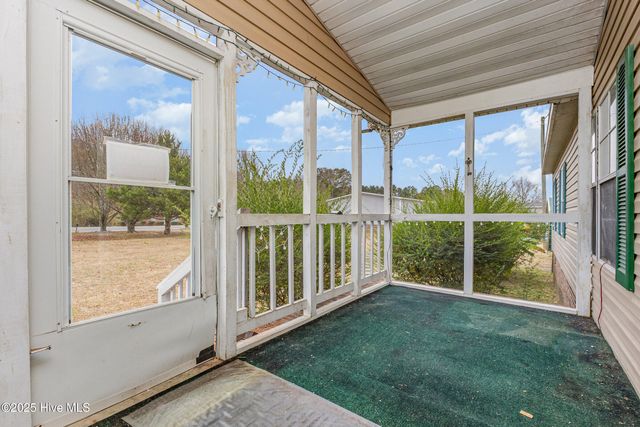 7472 Edwards Road, Castalia, NC 27816