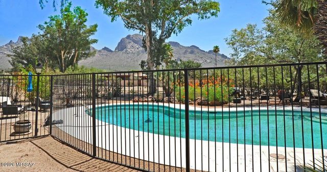 6 W Greenock Dr Apt Aa, Tucson, AZ 85737