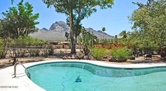 6 W Greenock Dr Apt Aa, Tucson, AZ 85737