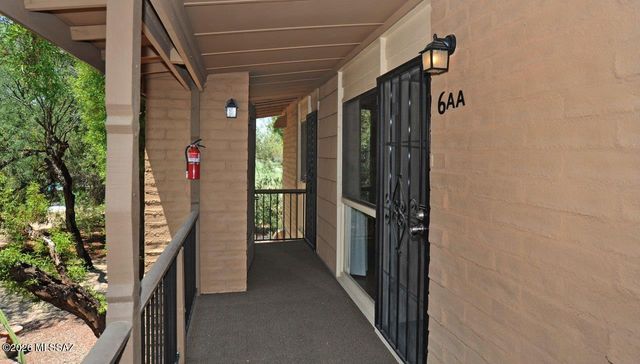 6 W Greenock Dr Apt Aa, Tucson, AZ 85737