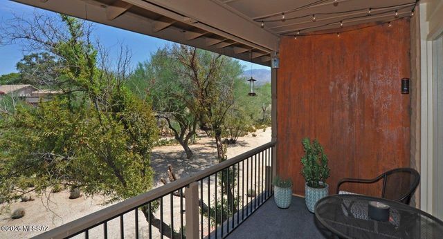 6 W Greenock Dr Apt Aa, Tucson, AZ 85737