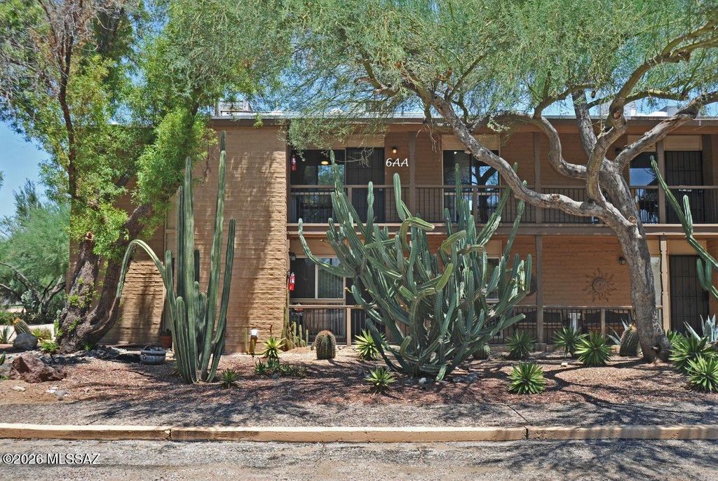 6 W Greenock Dr Apt Aa, Tucson, AZ 85737