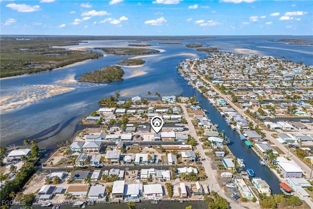 2629 Coco Plum DR, Matlacha, FL 33993