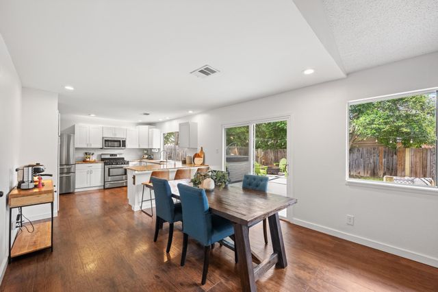 2526 Mcgregor DR, Austin, TX 78745