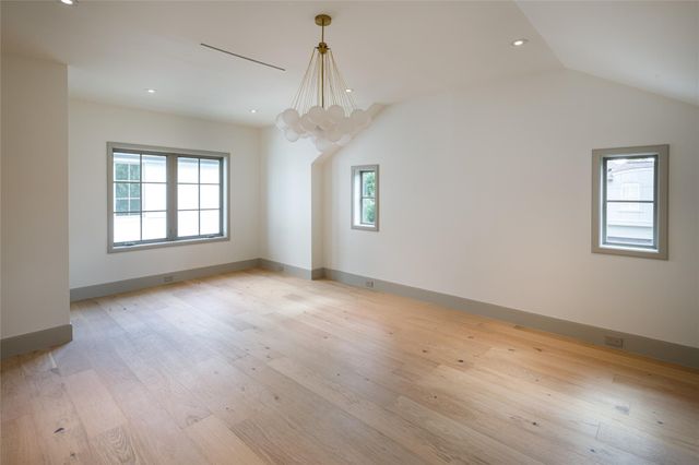 2627 Tangley Road, West University Place, TX 77005