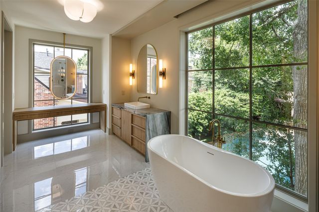 2627 Tangley Road, West University Place, TX 77005