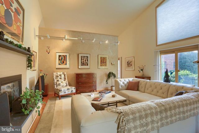 4217 KIRKWOOD RD, Harrisburg, PA 17110
