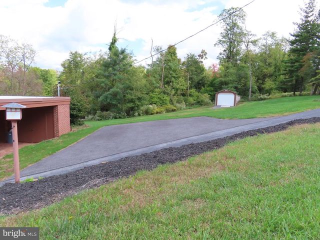 4217 KIRKWOOD RD, Harrisburg, PA 17110