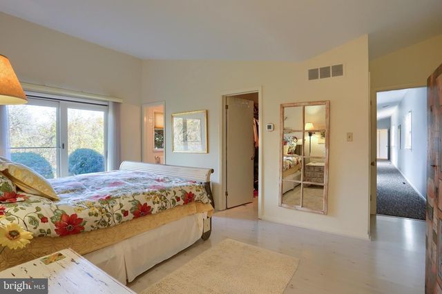 4217 KIRKWOOD RD, Harrisburg, PA 17110