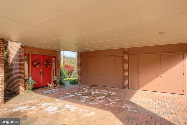 4217 KIRKWOOD RD, Harrisburg, PA 17110