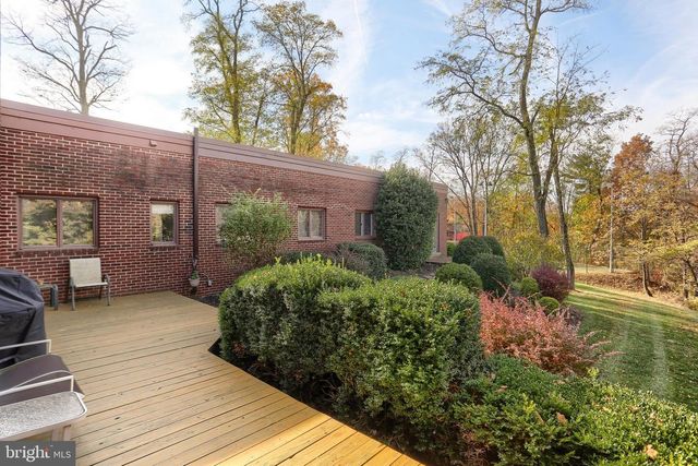 4217 KIRKWOOD RD, Harrisburg, PA 17110