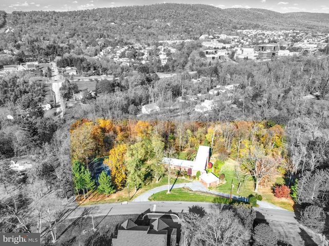 4217 KIRKWOOD RD, Harrisburg, PA 17110
