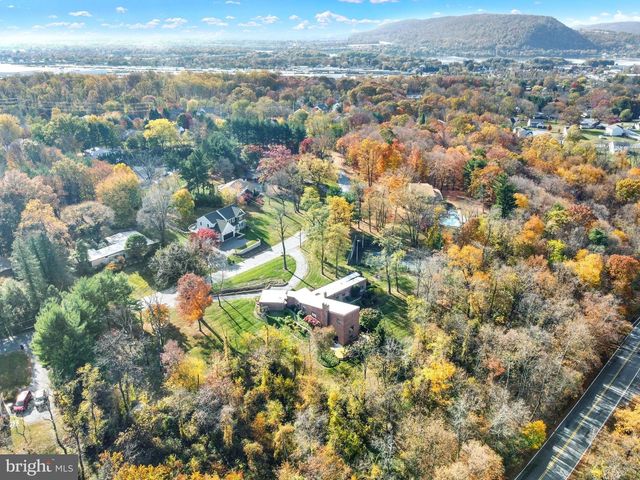 4217 KIRKWOOD RD, Harrisburg, PA 17110