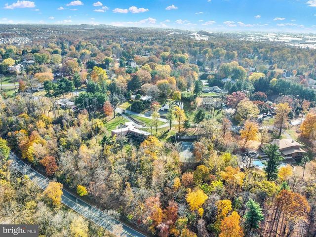4217 KIRKWOOD RD, Harrisburg, PA 17110