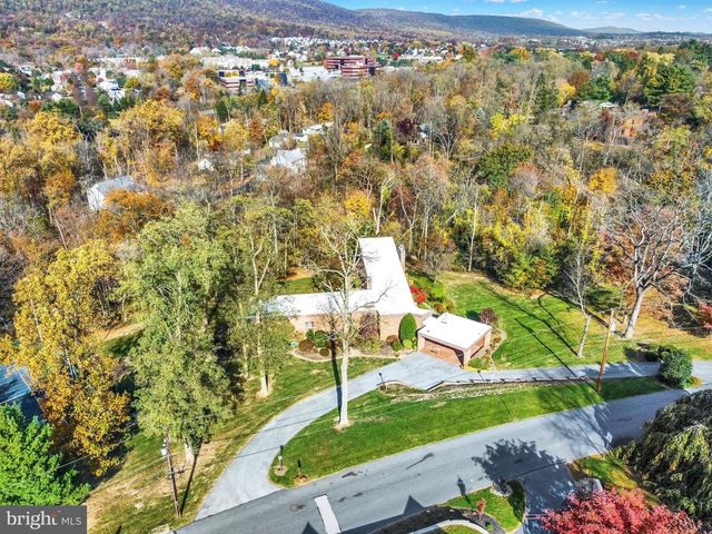 4217 KIRKWOOD RD, Harrisburg, PA 17110